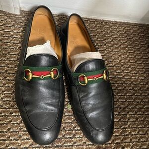 Men’s Gucci dress shoes